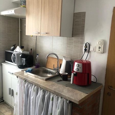Garsoniera Centru Brasov Apartment Bagian luar foto
