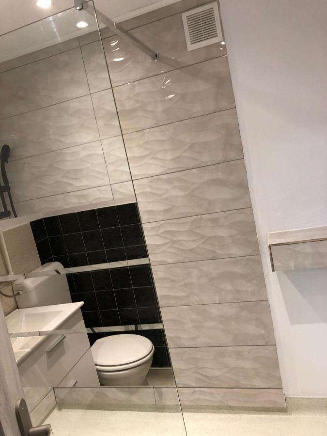 Garsoniera Centru Brasov Apartment Bagian luar foto